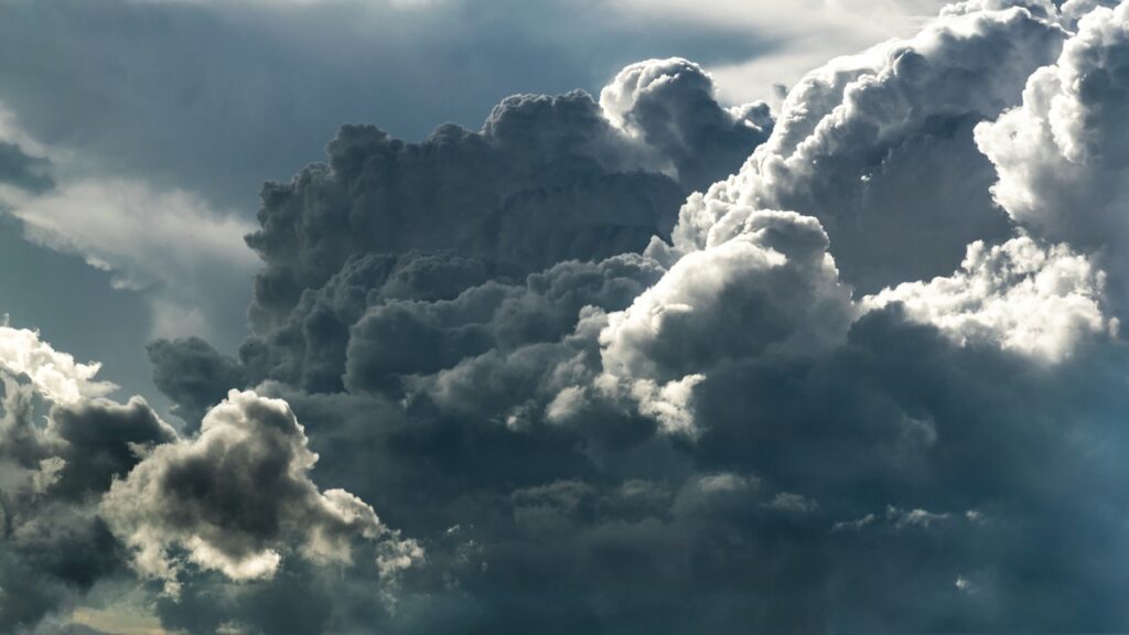 florida storm clouds